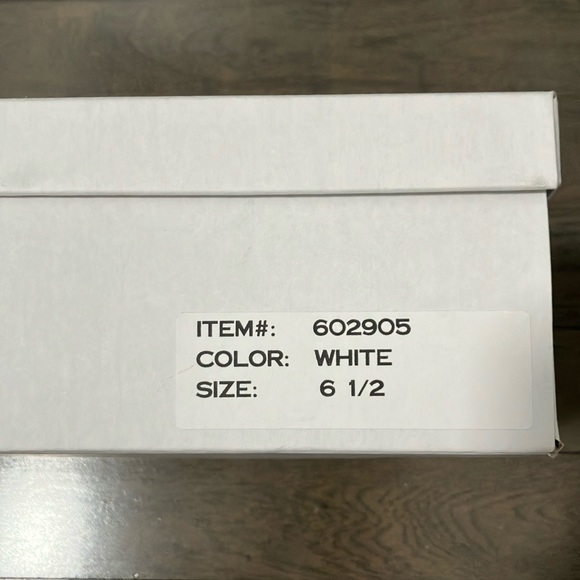 NWT Y2K Vintage RARE 2001 Hello Kitty Platform Sneakers Size 6.5 - Picture 13 of 16